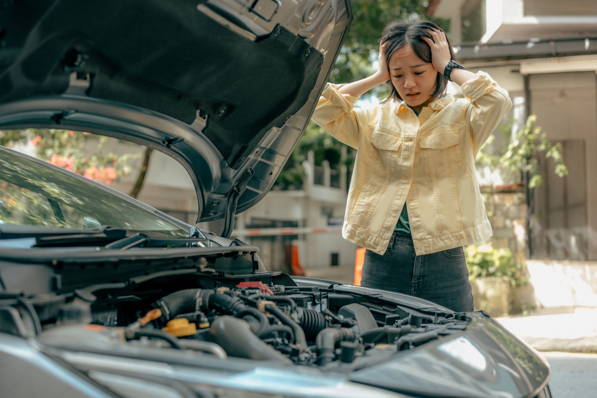 Car Trouble: Reaching Out for Tow Truck Help on the Roadside